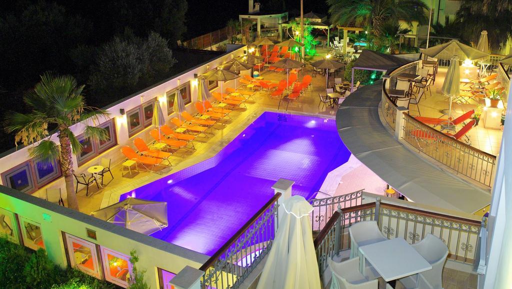 Aparthotel Bella Elena Malia Esterno foto