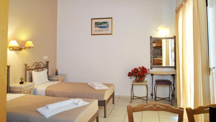 Aparthotel Bella Elena Malia Esterno foto